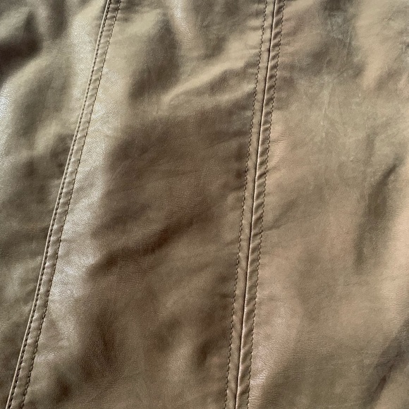 NWT FREE PEOPLE FAUX SUEDE MINI SKIRT - Picture 4 of 6